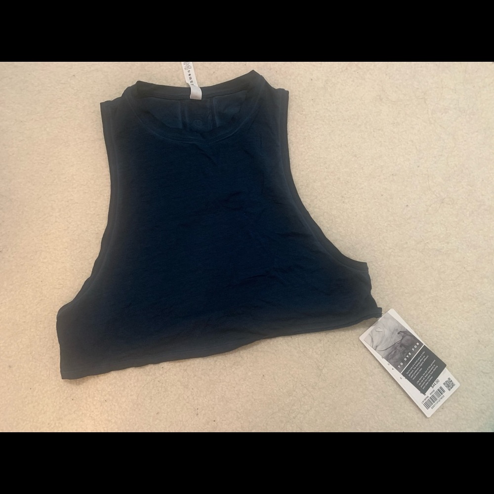 Lululemon Muscle Love Crop Tank size 4 NWT